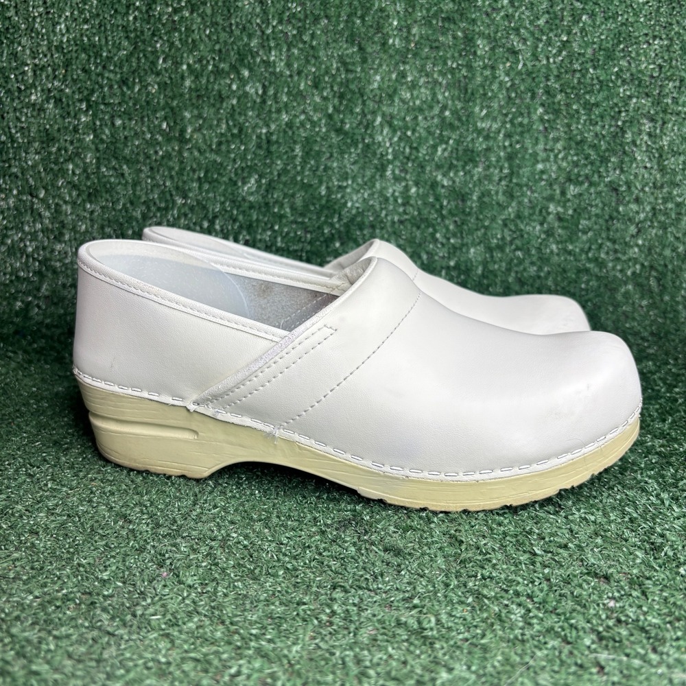 Dansko Professional Leather Comfort Nursing Clog Shoes White Womens Size 11